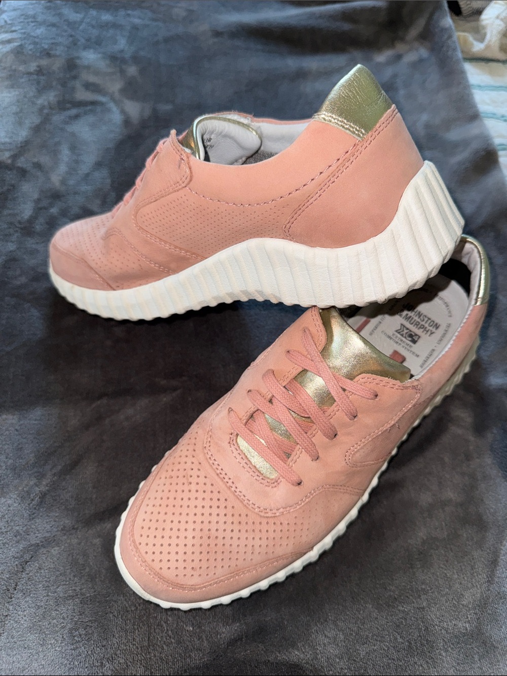 Johnston & Murphy XC4 Pink Leather women’s sneakers Sz 8